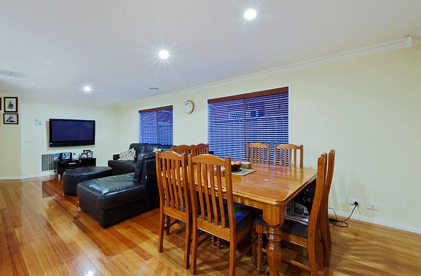 40 Mulberry Pass, Craigieburn