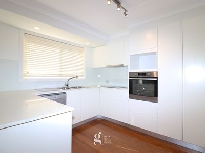 1 / 28 Falconer Street, West Ryde