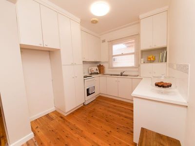 16 Hutchins Avenue, Dubbo