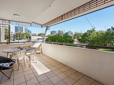 99 / 3 Land Street, Toowong