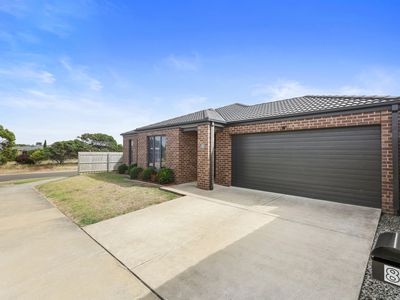 8 Witton Boulevard, Warrnambool