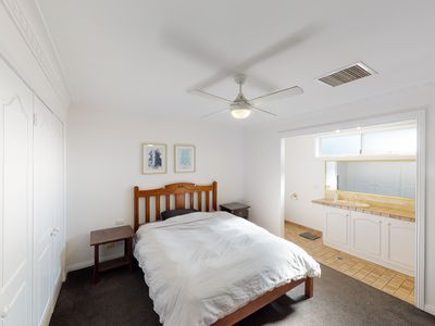 10 Osborne Place, Dubbo