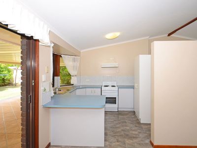 4 WILLIAM STREET, Urangan