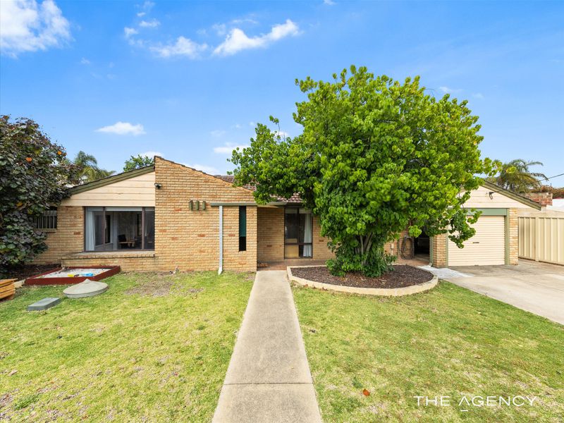 2 Little Rush Close, South Lake