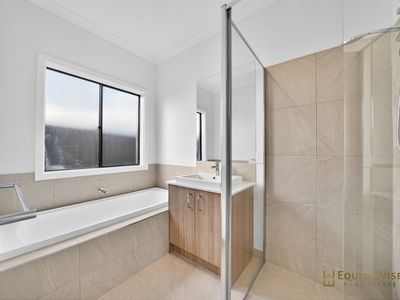 23 Cyad Way, Manor Lakes