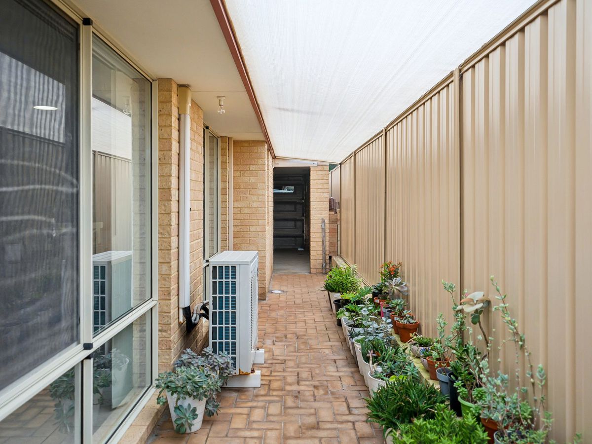 56 Cheltenham Loop, Bertram