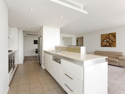 903 / 30 The Circus, Burswood