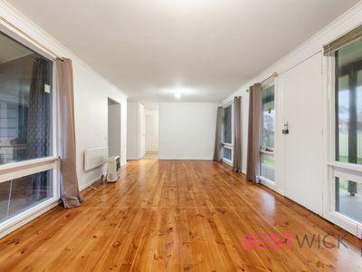 63 Booth Street, Windradyne
