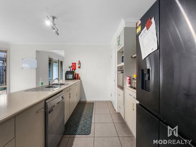 2 Harold Reinhardt Drive, Redbank Plains