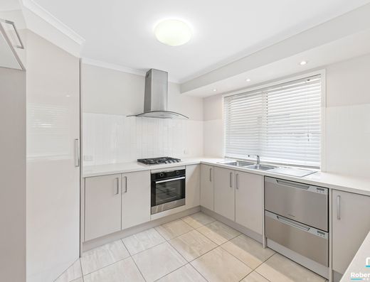 A 3 Bedroom Home PLUS Bonus Room in The Parklands Estate  image 5
