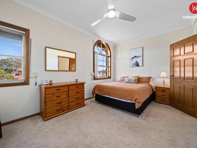17 Shoreham Crescent, Chipping Norton