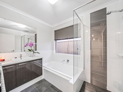 20 Woodard Road, Byford