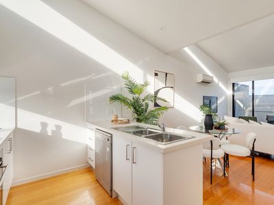 5 / 8 Austin Crescent, Pascoe Vale