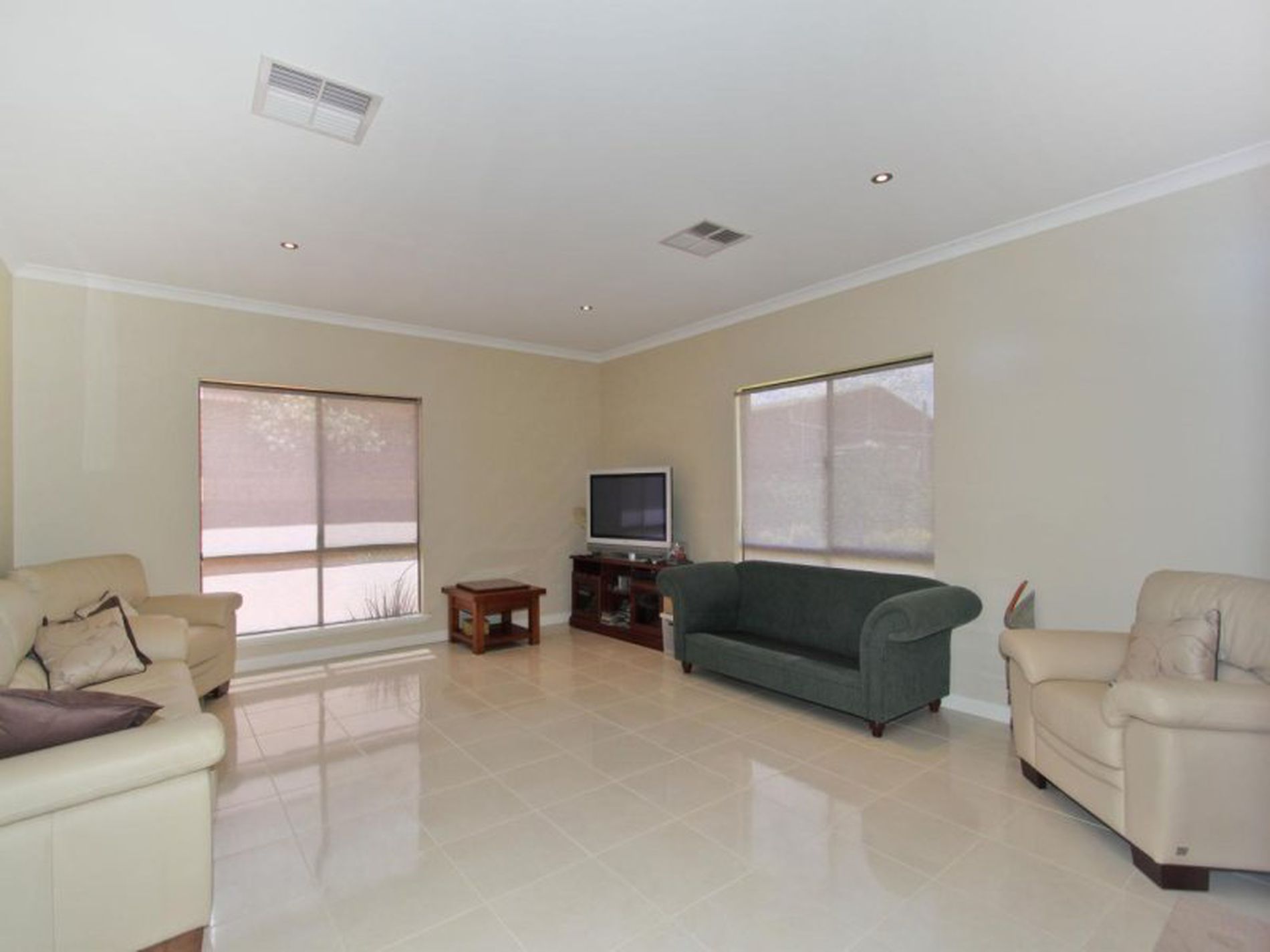 19 Gatacre Drive, Somerville