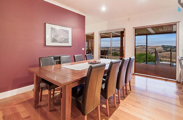 24 The Ridge, Oaklands Junction