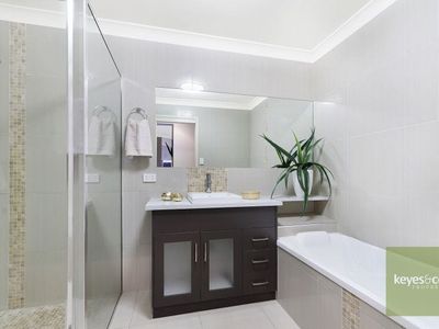 13 Waterlily Circuit, Douglas