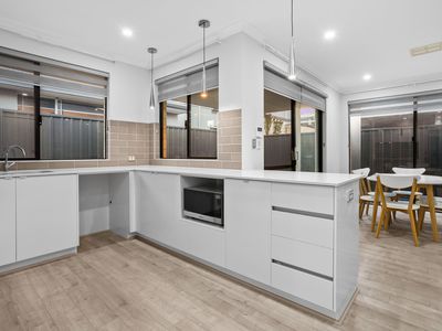 60B Allerton Way, Booragoon