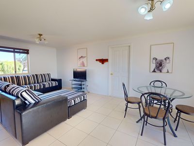 105 Oak Crescent, Narromine