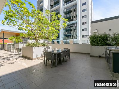 32 / 172 Railway Parade, West Leederville