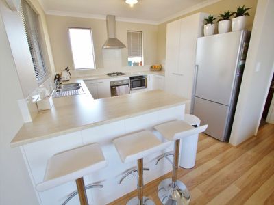 43 Mullins Way, Yanchep