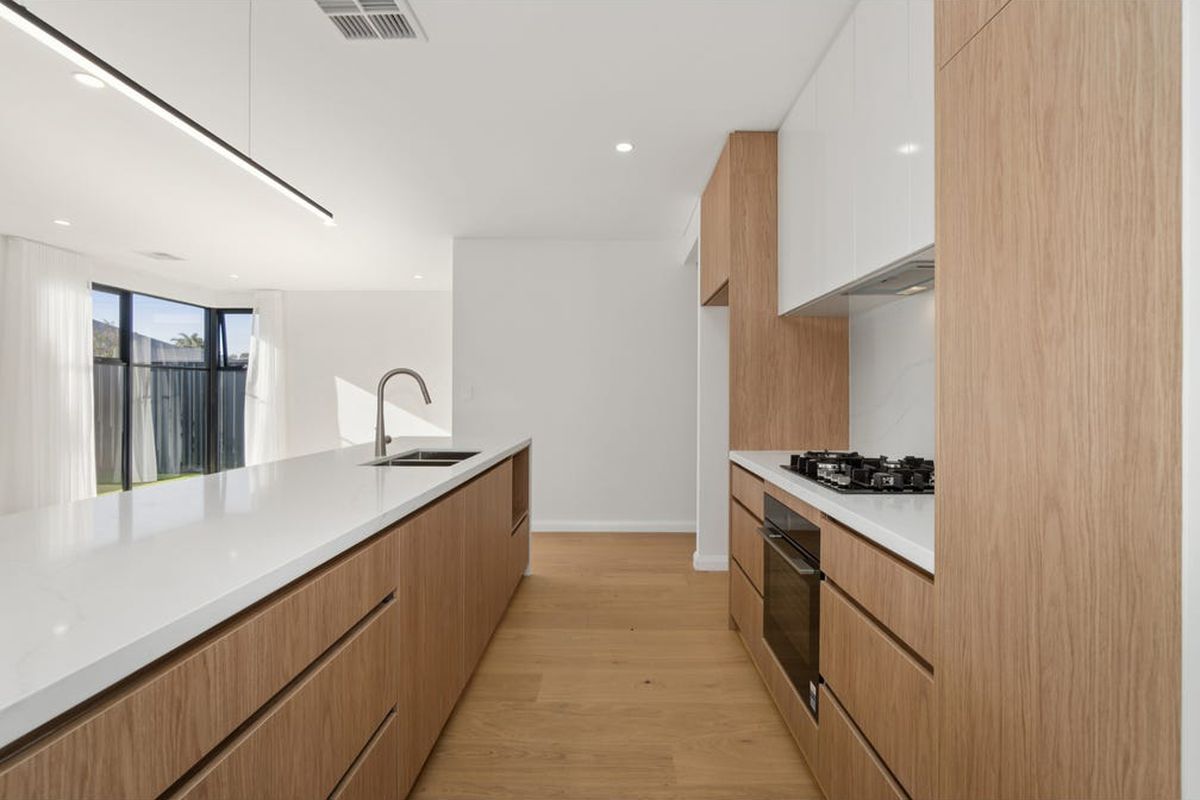 71 Embleton Avenue, Morley