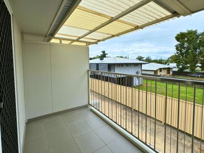2 / 19 Oxley Drive, Moranbah