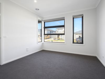 22 Cushion Way, Tarneit