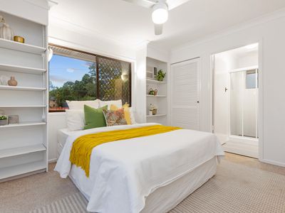 111 Bray Road, Lawnton