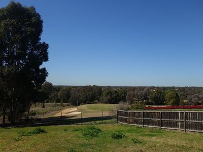25 Highland Close, Macquarie Links
