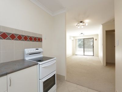 7 / 52 King George Street, Victoria Park