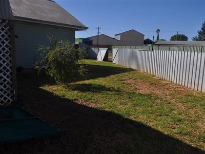 2 Calarie Road, Forbes