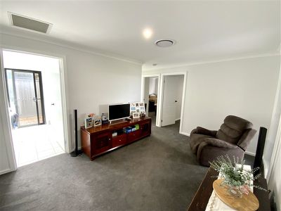 4 Livingston Boulevard, Forbes