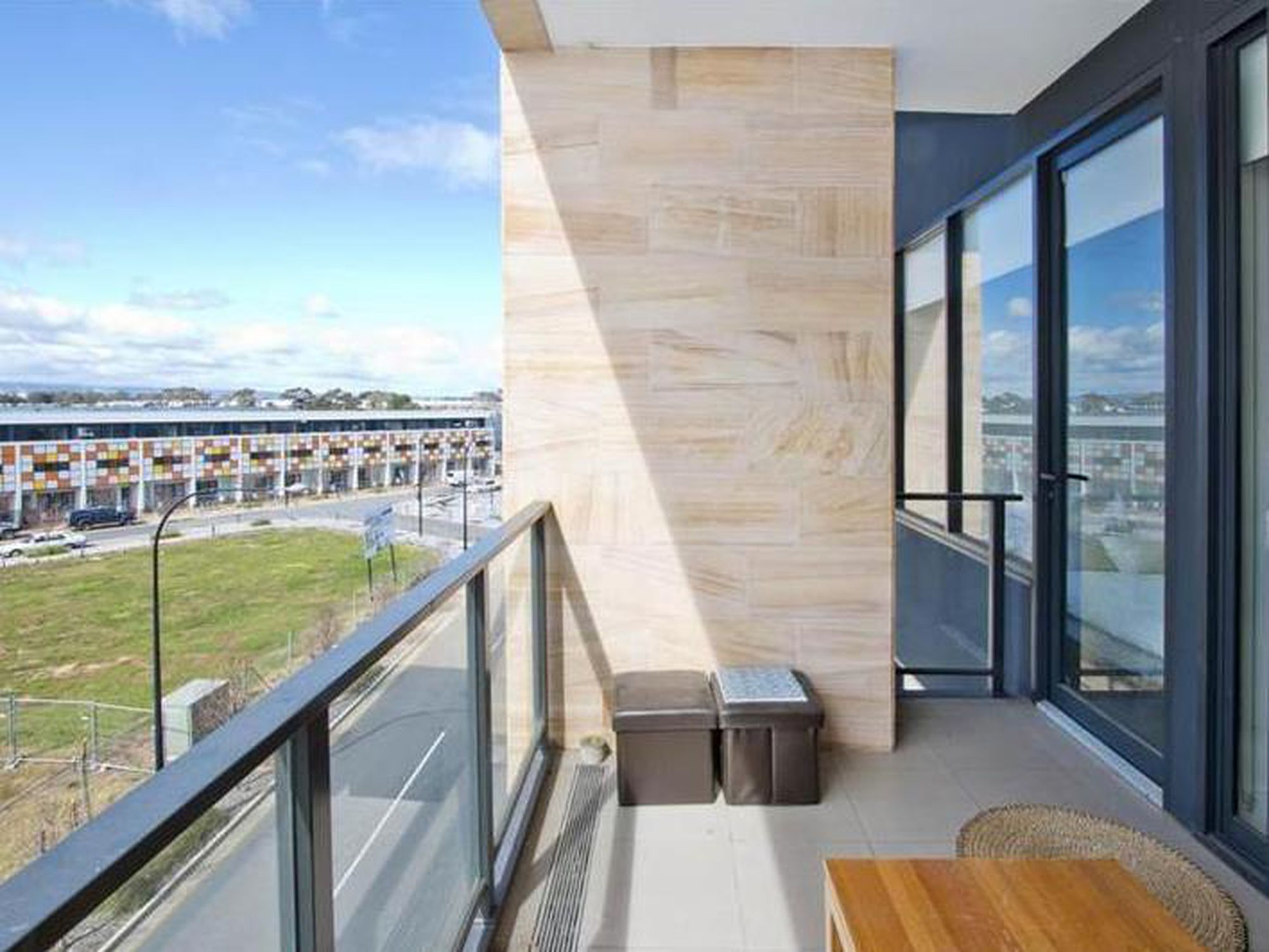 305 / 301 St Clair Avenue, St Clair
