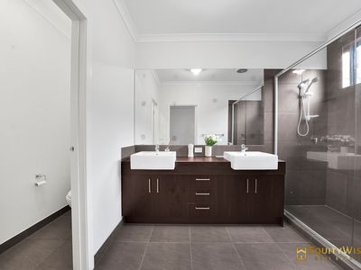 64 Welcome Parade, Wyndham Vale