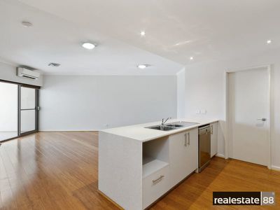 37 / 180 Stirling Street, Perth