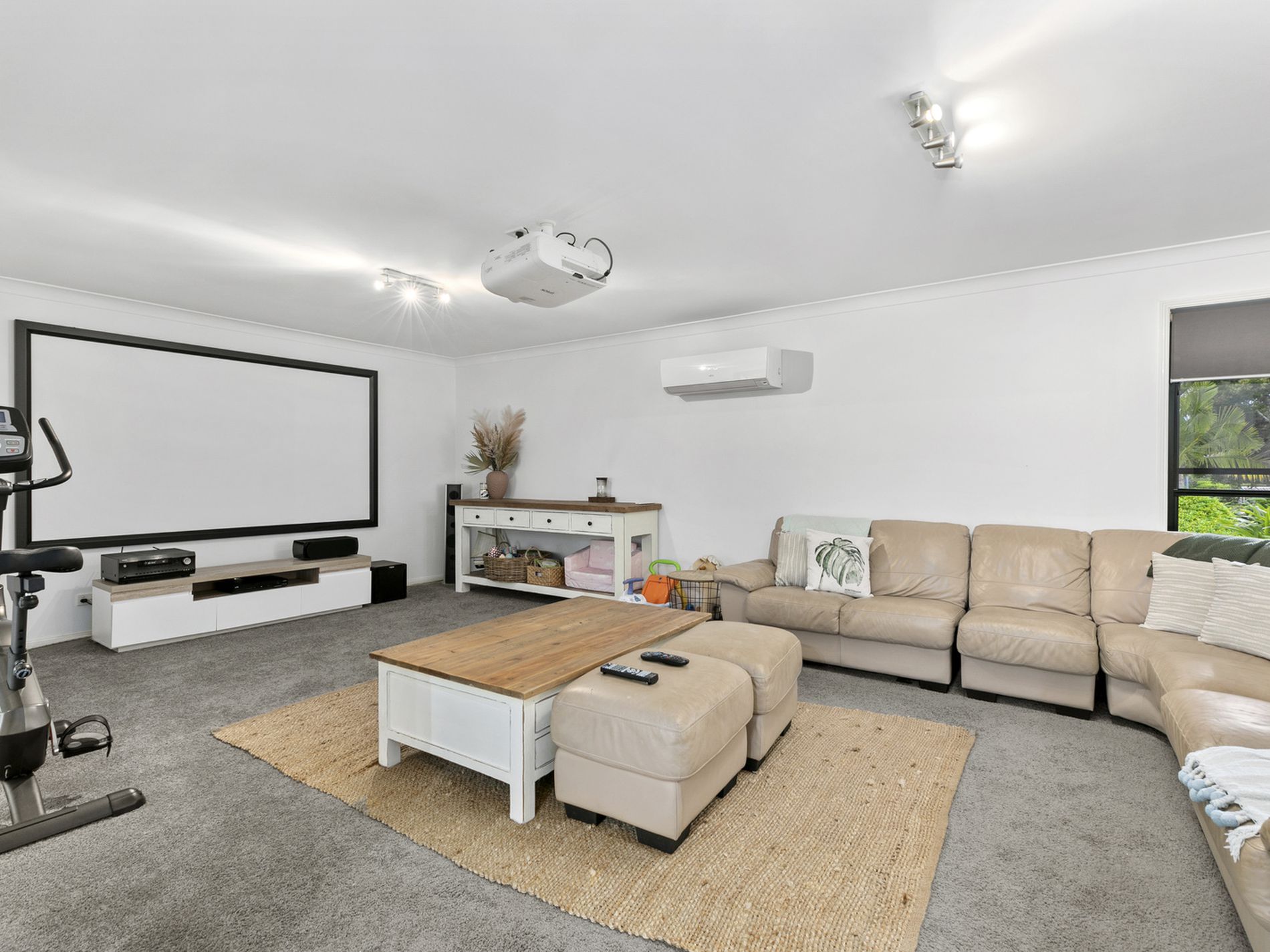 19 Greenside Court, Peregian Springs
