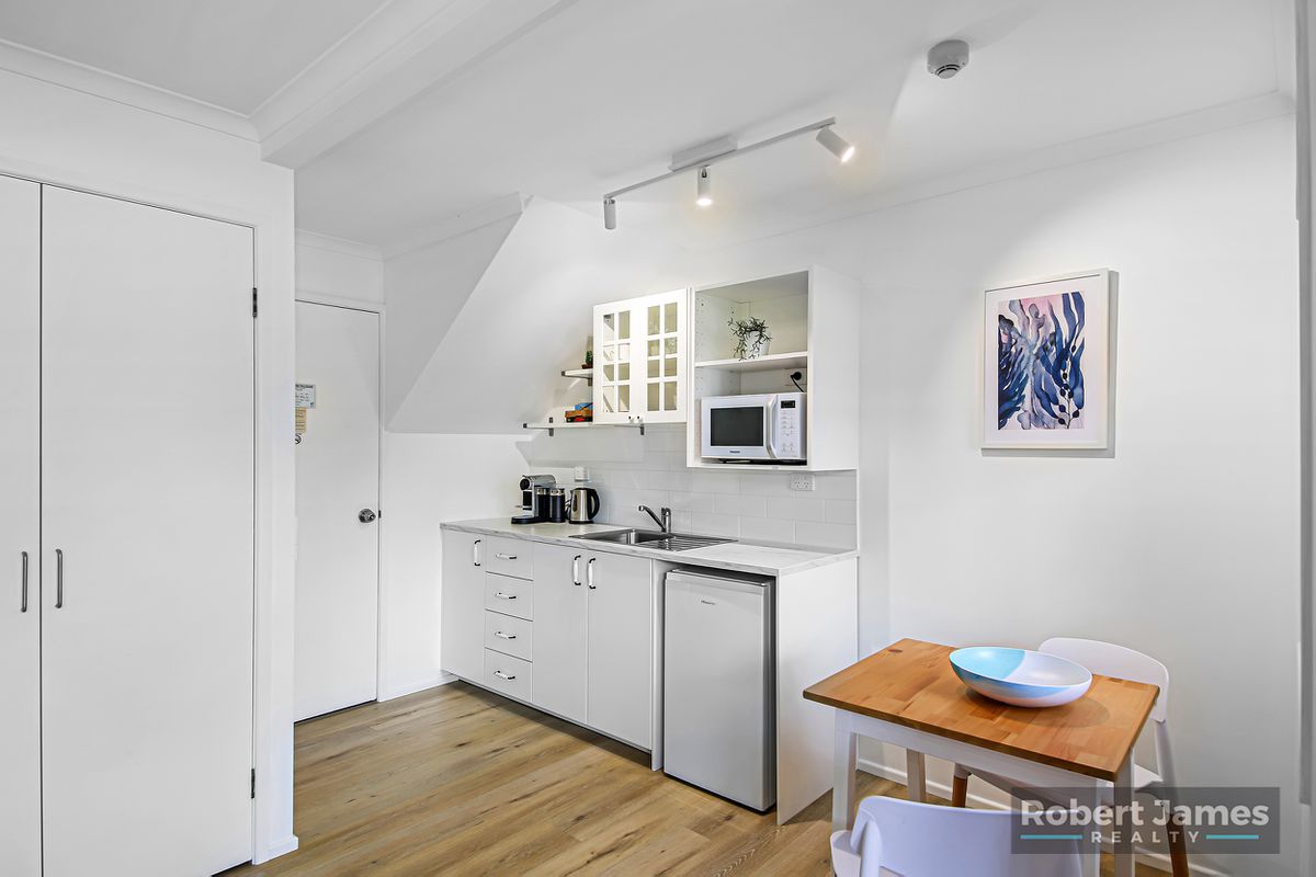 519 & 520 / 3 Hilton Tce, Tewantin