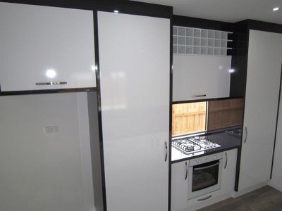 5 Sommerset Drive, Atherton
