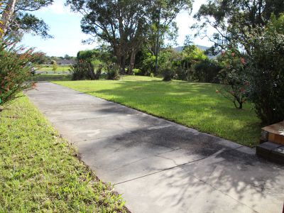 211 The Lakes Way, Forster