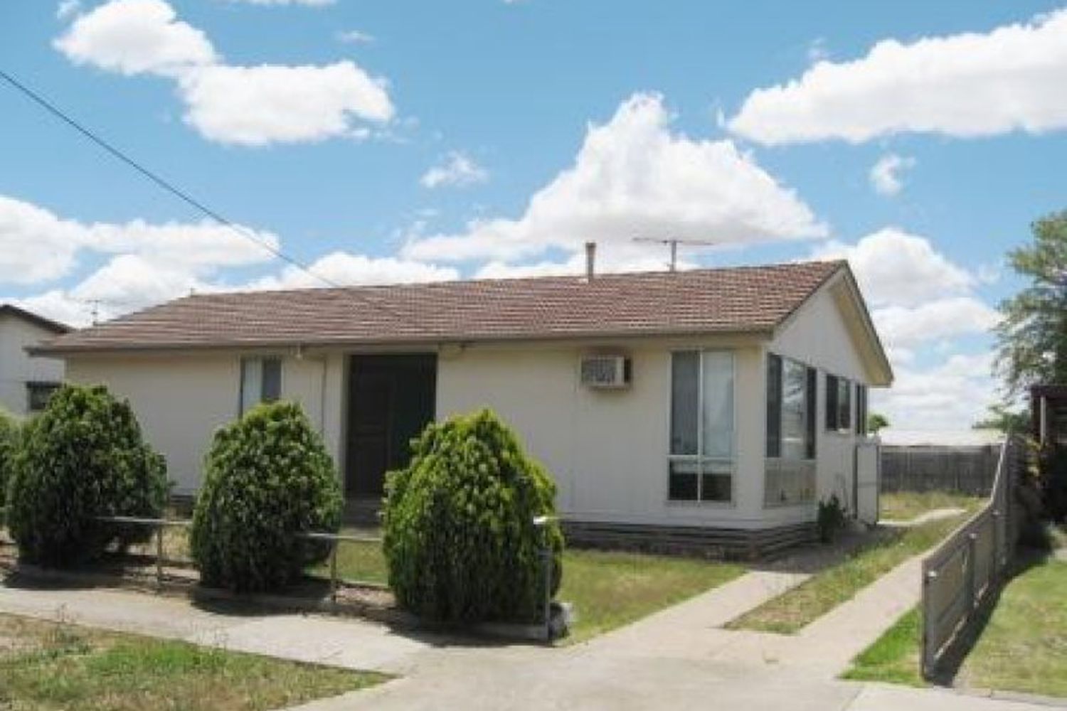 84 Albert Street, Horsham