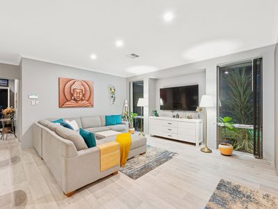 8 Claymore Place, Piara Waters