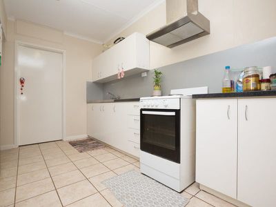 7 Peter Way, South Hedland