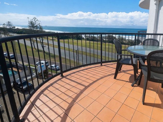 30 / 136-138 Alexandra Parade, Alexandra Headland