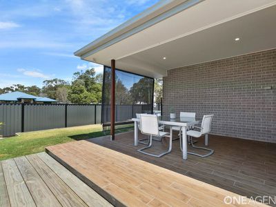 1 Paperbark Way, Urangan