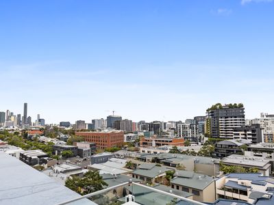 708 / 113 Commercial Road, Teneriffe