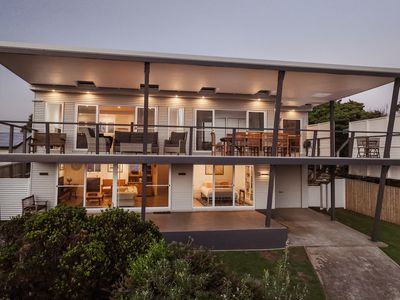 46 Sunset Strip, Manyana