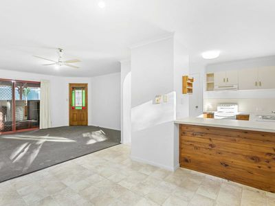 4 / 159 Moorindil Street, Tewantin