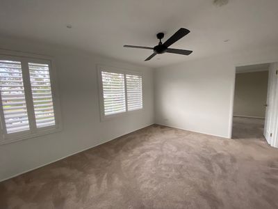 8 Cayley Place, Horningsea Park