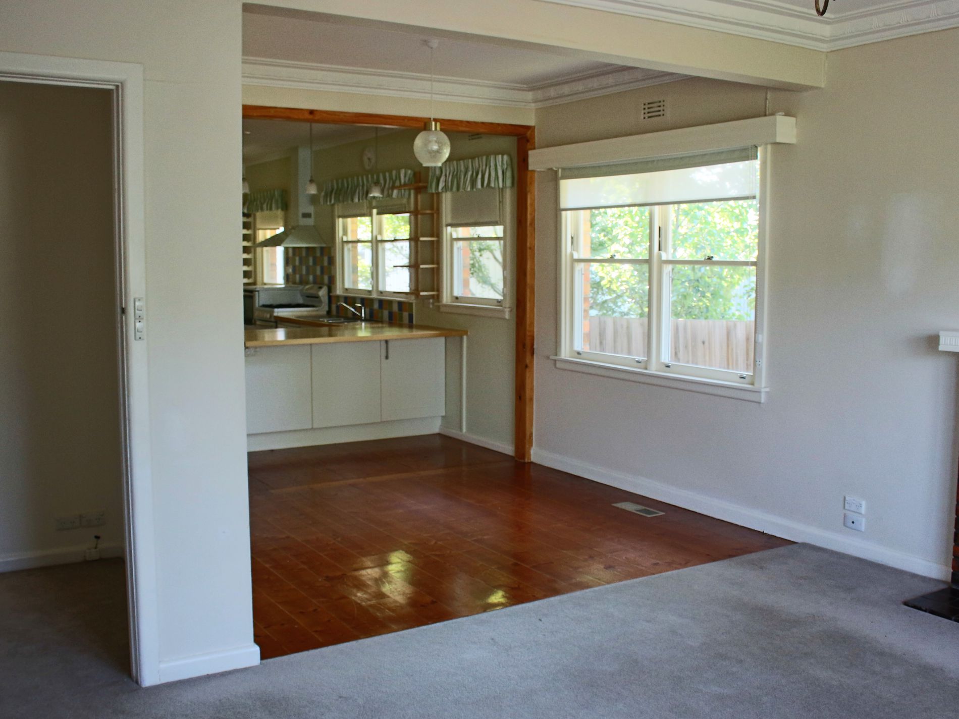 8 Araluen Parade, Belmont