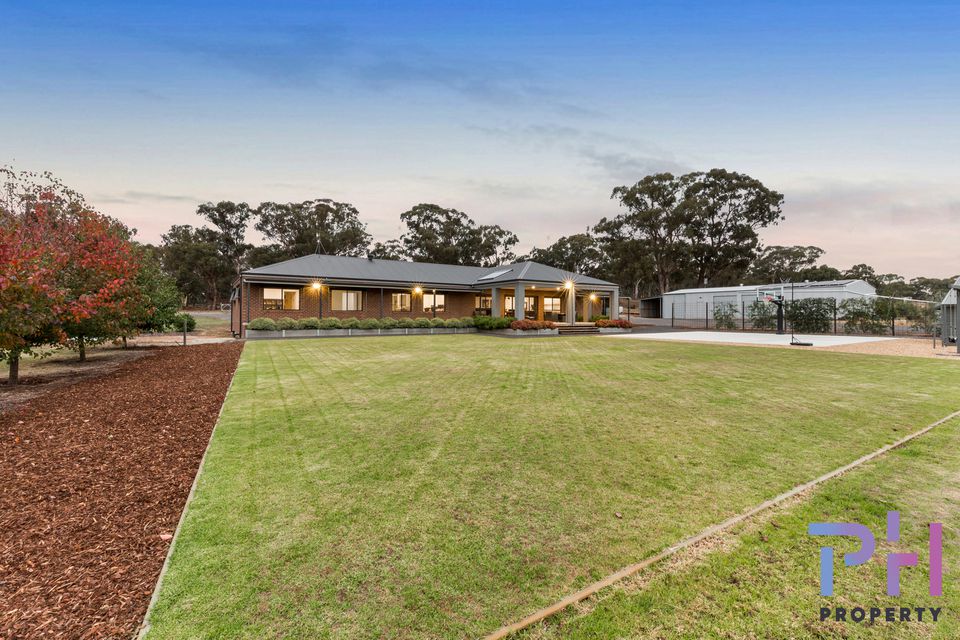 223 Schumakers Lane, Maiden Gully PH Property